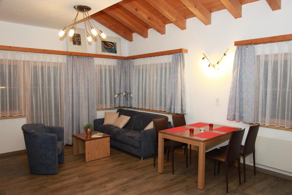 Apartment Madlaina Samnaun Habitación foto